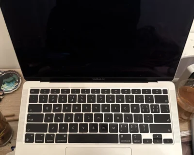 mac-book-1