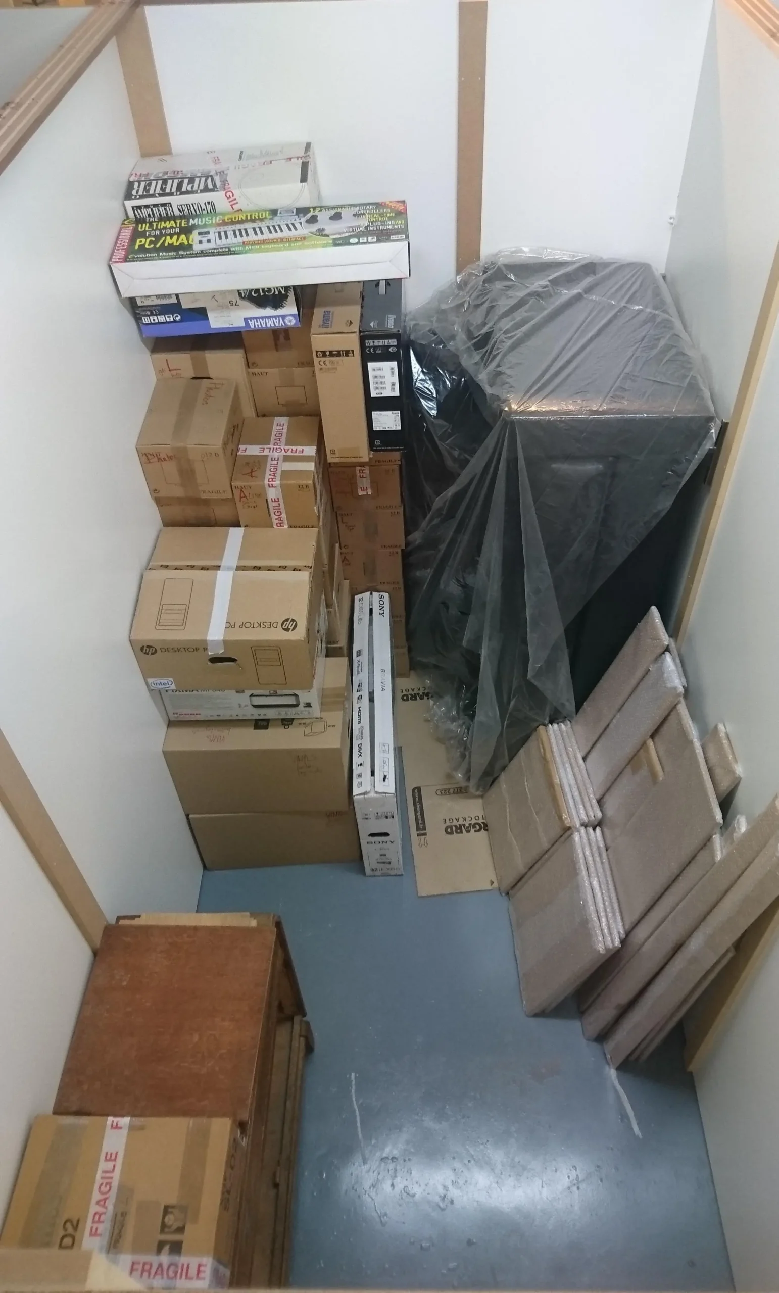 Box à vider – objets maison – A partir de 5€ – Paris