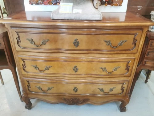Commode en chêne – Lyon