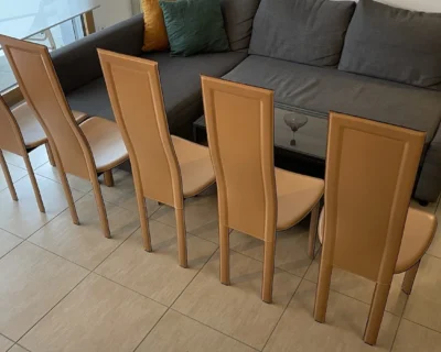chaises